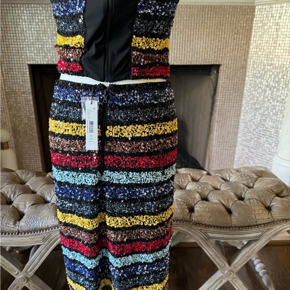 Two piece sequence set - Picture 9 of 9